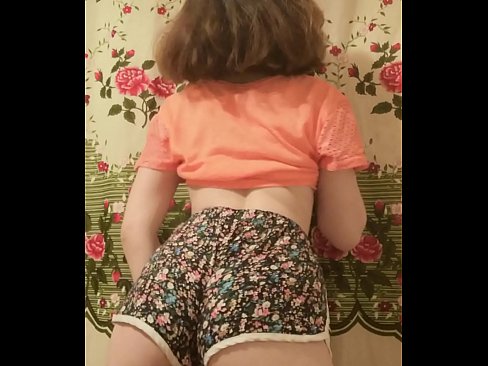 ❤️ سیکسی ځوان ماشوم په کیمره کې خپل شارټونه لرې کوي ❤❌